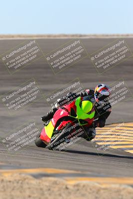 media/Jan-13-2024-SoCal Trackdays (Sat) [[9c032fe5aa]]/Bowl Exit Set 2 (1135am)/
